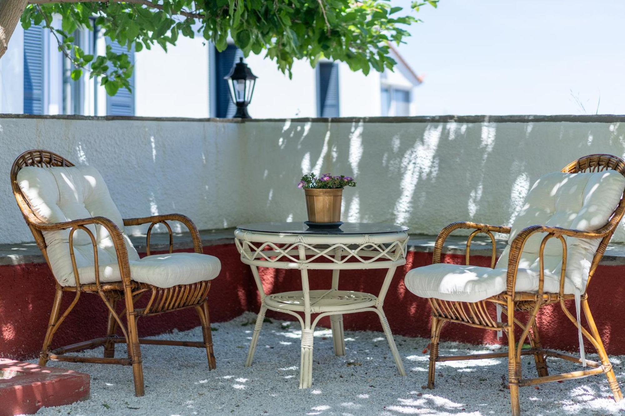 Spacious Home With Yard, Mytilene Lesvos Dış mekan fotoğraf